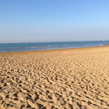 Apartament One-bedroom 350 Meters From The Sea