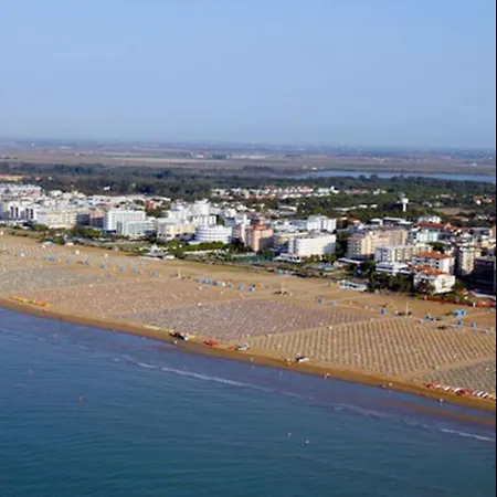 Апартаменты One-bedroom 350 Meters From The Sea *