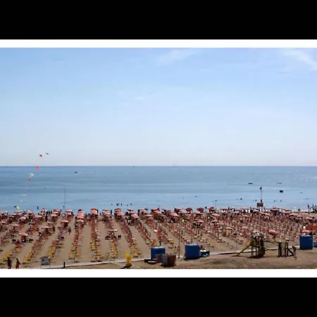 One-bedroom 350 Meters From The Sea Апартаменты *